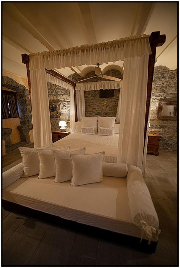 Hotel Posada Al Vent - Adults Only Coscojuela de Sobrarbe Buitenkant foto